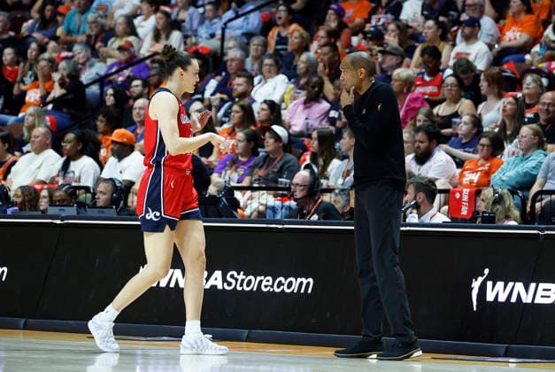 UNCASVILLE, CT - JUNE 26: Angela Dugalic 32 of the Washington Mystics speaks with Sydney Johnson of the Washington Mystics during the WNBA, Basketball Damen, USA game between Washington Mystics and Connecticut Sun on June 26, 2026, at Mohegan Sun Arena in Uncasville, CT. (Photo by M. Anthony Nesmith Icon Sportswire) WNBA: JUN 26 Washington Mystics at Connecticut Sun EDITORIAL USE ONLY Icon26062609