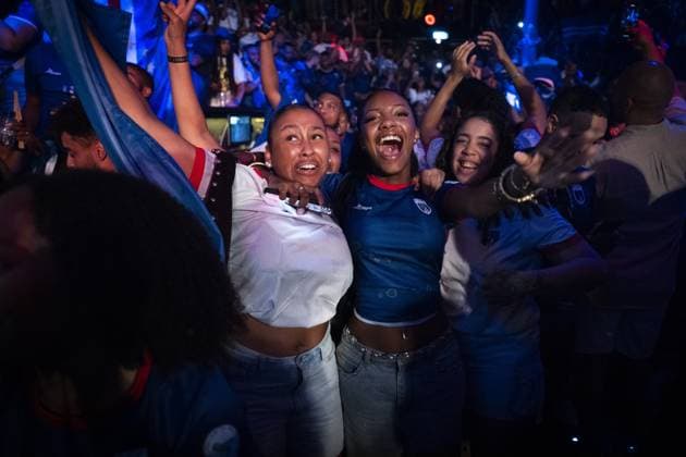 ROTTERDAM - Supporters watch Cape Verde s third World Cup match, this time against Saudi Arabia. The Cape Verdean team has six players who were born in the Netherlands and is participating in the World Cup for the first time in history. JEROEN JUMELET ANP xVIxANPxSportx xxANPxIVx 562126810 originalFilename: 562126810.jpg