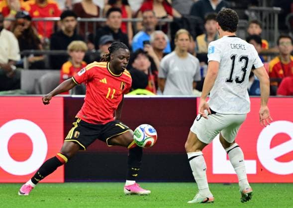 Belgium s Jeremy Doku and New Zealand s Liberato Cacace fight for the ball during a soccer game between Belgian national team, Nationalteam Red Devils and New Zealand, on Friday 26 June 2026, at the BC Place Vancouver stadium in Vancouver, Canada, the third game in the group stage of the FIFA World Cup, WM, Weltmeisterschaft, Fussball 2026. The Diables Rouges - Rode Duivels were drawn into Group G. DIRKxWAEM  x179493903x