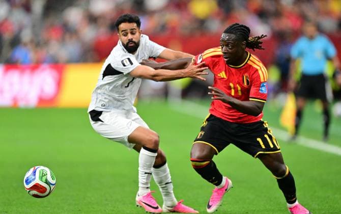 Belgium s Jeremy Doku fights for the ball during a soccer game between Belgian national team, Nationalteam Red Devils and New Zealand, on Friday 26 June 2026, at the BC Place Vancouver stadium in Vancouver, Canada, the third game in the group stage of the FIFA World Cup, WM, Weltmeisterschaft, Fussball 2026. The Diables Rouges - Rode Duivels were drawn into Group G. DIRKxWAEM  x179494388x