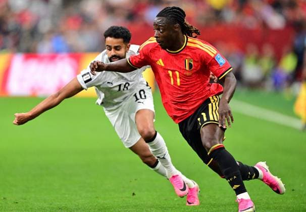 New Zealand s Sarpreet Singh and Belgium s Jeremy Doku fight for the ball during a soccer game between Belgian national team, Nationalteam Red Devils and New Zealand, on Friday 26 June 2026, at the BC Place Vancouver stadium in Vancouver, Canada, the third game in the group stage of the FIFA World Cup, WM, Weltmeisterschaft, Fussball 2026. The Diables Rouges - Rode Duivels were drawn into Group G. DIRKxWAEM  x179494626x