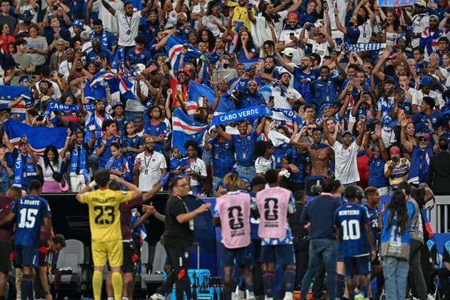 World Cup Debutants Cape Verde Secure Place in Knockout Stage HOUSTON, TEXAS, UNITED STATES JUNE 26: Cape Verde advanced to the knockout stage as group runners-up with three draws, becoming one of the tournament™s surprise stories and setting up a Round of 32 clash with defending champions Argentina. HOUSTON United States of America Copyright: x xwalidxibrahimx xJNAxPressx