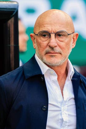 FIFA World Cup, WM, Weltmeisterschaft, Fussball 2026 URUGUAY VS SPAIN FIFA WORLD CUP 2026 URUGUAY VS SPAIN URUGUAY VS SPAIN 26062026 GUADALAJARA, MEXICO. Action photo of Luis de la Fuente head coach of Spain, during Group H game of the FIFA World Cup 2026, held at the Estadio Guadalajara of Guadalajara, Jalisco. Foto de accion de Luis de la Fuente entrenador de Espana, durante juego del Grupo H de la Copa del Mundo 2026 de la FIFA, celebrado en el Estadio Guadalajara de Guadalajara, Jalisco. PHOTO BY IMAGENSHOP AGENCIA FOTOGRAFICA GUADALAJARA JALISCO MEXICO *** FIFA WORLD CUP 2026 URUGUAY VS SPAIN FIFA WORLD CUP 2026 URUGUAY VS SPAIN URUGUAY VS SPAIN 06 26 2026 GUADALAJARA, MEXICO Action photo of Luis de la Fuente, head coach of Spain, during a Group H match of the 2026 FIFA World Cup, held at the Estadio Guadalajara in Guadalajara, Jalisco Action photo of Luis de la Fuente, head coach of Spain, during a Group H match of the 2026 FIFA World Cup, held at the Estadio Guadalajara in Guadalajara, Jalisco. PHOTO BY IMAGENSHOP PHOTO AGENCY GUADALAJARA, JALISCO, MEXICO Copyright: xJORGExREYESx