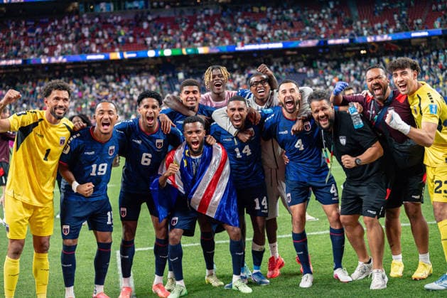 June 26, 2026: Cape Verde team celebrate after the FIFA World Cup, WM, Weltmeisterschaft, Fussball 2026 Group H soccer match between Cabo Verde and Saudi Arabia at Houston Stadium in Houston, Texas, on Friday, June 26, 2026. - ZUMAp213 20260626_znp_p213_003 Copyright: xLynnxPenningtonx