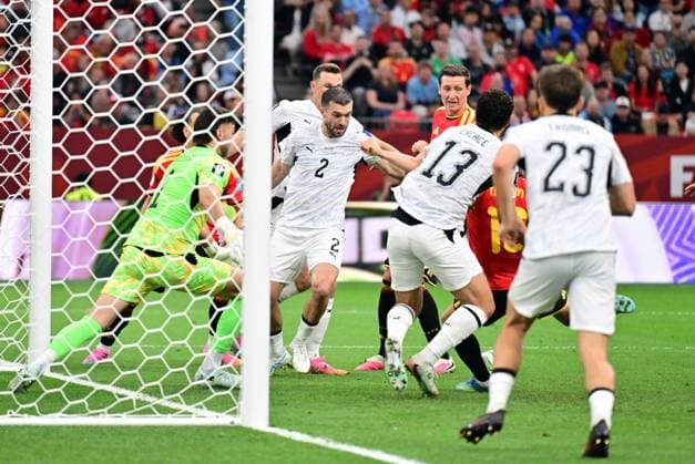 New Zealand s goalkeeper Max Crocombe pictured in action during a soccer game between Belgian national team, Nationalteam Red Devils and New Zealand, on Friday 26 June 2026, at the BC Place Vancouver stadium in Vancouver, Canada, the third game in the group stage of the FIFA World Cup, WM, Weltmeisterschaft, Fussball 2026. The Diables Rouges - Rode Duivels were drawn into Group G. DIRKxWAEM  x179495790x