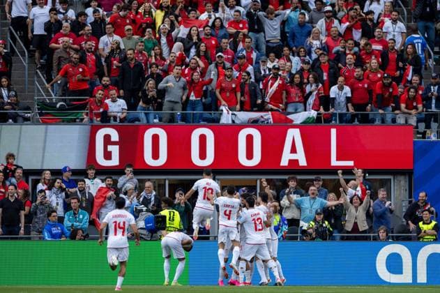 Egypt v Iran - FIFA World Cup, WM, Weltmeisterschaft, Fussball 2026 - Group G SEATTLE, USA - JUNE 26: Ramin Rezaeian (23) of Iran celebrates with teammates after scoring a goal during the 2026 FIFA World Cup First Stage Group G match between Egypt and IR Iran at Lumen Field (Seattle Stadium) in Seattle, Washington, United States on June 26, 2026. Samah Zidan Anadolu Washington United States. Editorial use only. Please get in touch for any other usage.  Copyright: x2026xAnadoluxSamahxZidanx