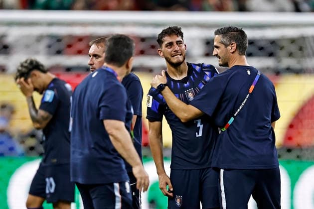 June 26, 2026, Guadalajara, Jalisco, Mexico: Sebastian Caceres of Uruguay shows dejection after the teams 0-1 defeat in the match between the match between Uruguay and Spain for the 3st round of the group H of the FIFA World Cup, WM, Weltmeisterschaft, Fussball 2026, at Guadalajara Stadium, in Guadalajara, Mexico on June 26, 2026. Photo: DiaEsportivo FIFA World Cup 2026, Uruguay Vs Spain, Guadalajara, Mexico  - ZUMAh208 20260626_zsp_h208_060 Copyright: xHeulerxAndreyx