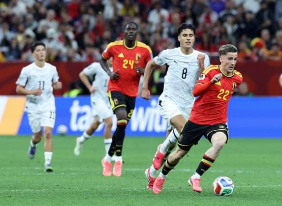 Belgium s Alexis Saelemaekers pictured in action during a soccer game between Belgian national team, Nationalteam Red Devils and New Zealand, on Friday 26 June 2026, at the BC Place Vancouver stadium in Vancouver, Canada, the third game in the group stage of the FIFA World Cup, WM, Weltmeisterschaft, Fussball 2026. The Diables Rouges - Rode Duivels were drawn into Group G. BRUNOxFAHY  x179497735x