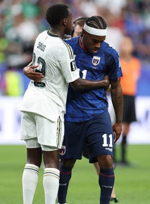 (260627) -- HOUSTON, June 27, 2026 -- Garry Rodrigues (R) of Cabo Verde hugs Saud Abdullhamid of Saudi Arabia after the group H match between Cabo Verde and Saudi Arabia at the 2026 FIFA World Cup, WM, Weltmeisterschaft, Fussball at Houston Stadium in Houston, the United States, June 26, 2026. ) (SP)U.S.-HOUSTON-FOOTBALL-FIFA WORLD CUP-GROUP H-CPV VS KSA LixMing 