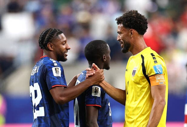 (260627) -- HOUSTON, June 27, 2026 -- Steven Moreira (L) of Saudi Arabia shakes hands with goalkeeper Vozinha (R) after the group H match between Cabo Verde and Saudi Arabia at the 2026 FIFA World Cup, WM, Weltmeisterschaft, Fussball at Houston Stadium in Houston, the United States, June 26, 2026. ) (SP)U.S.-HOUSTON-FOOTBALL-FIFA WORLD CUP-GROUP H-CPV VS KSA LixMing 