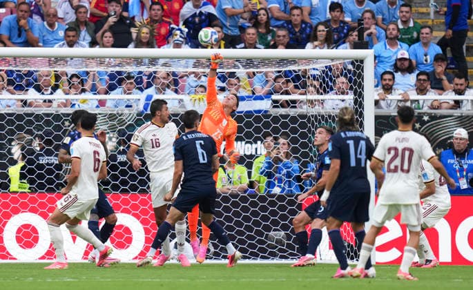 (260627) -- GUADALAJARA, June 27, 2026 -- Fernando Muslera (C), goalkeeper of Uruguay, save the ball during the group H match between Uruguay and Spain at the 2026 FIFA World Cup, WM, Weltmeisterschaft, Fussball at Guadalajara Stadium in Guadalajara, Mexico, June 26, 2026. (Photo by Xinhua) (SP)MEXICO-GUADALAJARA-FOOTBALL-FIFA WORLD CUP-GROUP H-URU VS ESP MartinxZabala 