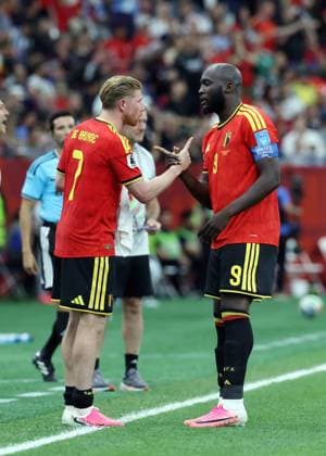 Belgium s Kevin De Bruyne and Belgium s Romelu Lukaku pictured during a soccer game between Belgian national team, Nationalteam Red Devils and New Zealand, on Friday 26 June 2026, at the BC Place Vancouver stadium in Vancouver, Canada, the third game in the group stage of the FIFA World Cup, WM, Weltmeisterschaft, Fussball 2026. The Diables Rouges - Rode Duivels were drawn into Group G. BRUNOxFAHY  x179497864x