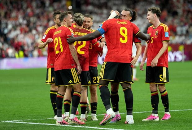 FIFA World Cup, WM, Weltmeisterschaft, Fussball 2026 - Group G - New Zealand vs Belgium Romelu Lukaku of Belgium celebrates with teammates after scoring his team s 4th goal during the FIFA World Cup 2026 group stage match New Zealand against Belgium, in Vancouver, Canada, 26 June 2026. VANCOUVER Canada  Copyright: xBOBxFRIDx