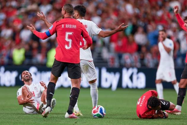 Egypt v Iran - FIFA World Cup, WM, Weltmeisterschaft, Fussball 2026 - Group G SEATTLE, USA - JUNE 26: Ramy Rabia (5) of Egypt in action during the 2026 FIFA World Cup First Stage Group G match between Egypt and IR Iran at Lumen Field (Seattle Stadium) in Seattle, Washington, United States on June 26, 2026. Samah Zidan Anadolu Washington United States. Editorial use only. Please get in touch for any other usage.  Copyright: x2026xAnadoluxSamahxZidanx