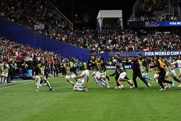 Egypt v Iran - FIFA World Cup, WM, Weltmeisterschaft, Fussball 2026 - Group G SEATTLE, USA - JUNE 26: Players of Egypt celebrate as they qualified for round 32 stage after the 2026 FIFA World Cup First Stage Group G match between Egypt and IR Iran at Lumen Field (Seattle Stadium) in Seattle, Washington, United States on June 26, 2026. Samah Zidan Anadolu Washington United States. Editorial use only. Please get in touch for any other usage.  Copyright: x2026xAnadoluxSamahxZidanx