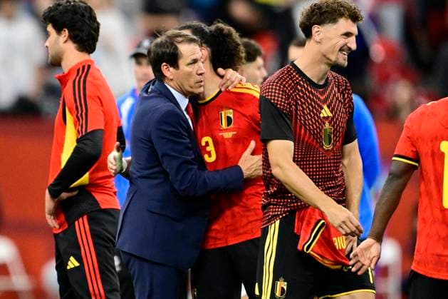 New Zealand vs Belgium - FIFA World Cup, WM, Weltmeisterschaft, Fussball 2026 VANCOUVER, CANADA - JUNE 26 : Garcia Rudi head coach of Belgium and Theate Arthur defender of Belgium during the FIFA World Cup 2026 Group G match between New Zealand and Belgium at the BC Place Stadium on June 26, 2026 in Vancouver, Canada, 26 06 2026 Vancouver Canada  Copyright: xJanxDexMeuleneirx