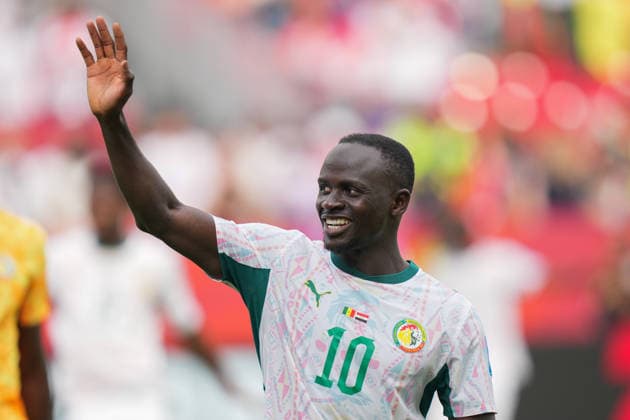 Senegal v Iraq - 2026 FIFA World Cup, WM, Weltmeisterschaft, Fussball Group I Sadio Mane 10 of Senegal greeting the fansduring the 2026 FIFA World Cup Group I match between Senegal and Iraq at Toronto Stadium. on June 26, 2026 in Toronto, Canada. (Photo by Leonardo Ramirez Eyepix Group) Copyright: xLeonardoxRamirezx xEyepixxGroupx LR26062026-06570