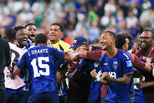 Players of Cape Verde celebrate at the end a Group H match at the 2026 FIFA World Cup, WM, Weltmeisterschaft, Fussball between Cape Verde and Saudi Arabia at NRG stadium in Houston, United States, 26 June 2026. FIFA World Cup 2026 - Group H - Cape Verde vs Saudi Arabia !ACHTUNG: NUR REDAKTIONELLE NUTZUNG!  Copyright: xCarlosxRamírezx GR6244 0860152474st
