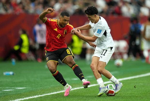 FIFA World Cup, WM, Weltmeisterschaft, Fussball 2026 - Group G - New Zealand vs Belgium Youri Tielemans (L) of Belgium and Elijah Just of New Zealand in action during the FIFA World Cup 2026 group stage match New Zealand against Belgium, in Vancouver, Canada, 26 June 2026. VANCOUVER Canada  Copyright: xBOBxFRIDx