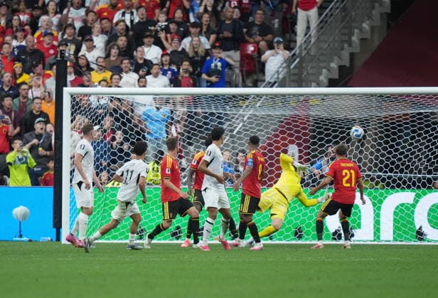 June 26, 2026, Vancouver, Bc, CANADA: New Zealand s Elijah Just (11) scores against Belgium goalkeeper Thibaut Courtois (1) during the second half of a World Cup Group G soccer match, in Vancouver, on Friday, June 26, 2026. Canada News - June 26, 2026  - ZUMAc35_ 20260626_zaf_c35_435 Copyright: xDarrylxDyckx