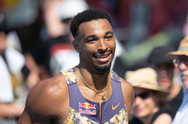 Leo NEUGEBAUER, GER, halbe Figur, Halbfigur, halber Koerper, feiert mit seinen Fans, Aktion 100m Lauf, Ratingen am 27.06.2026 Leichtathletik Stadtwerke Ratingen Mehrkampf-Meeting, vom 27.06.- 28.05.2026 in Ratingen Deutschland. Â *** Leo NEUGEBAUER, GER, half-figure, half-body, celebrating with his fans, 100m race, Ratingen on June 27, 2026, City of Ratingen Athletics Combined Events Meeting, held from May 28 to June 27, 2026, in Ratingen, Germany Â