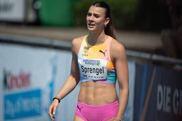 Sandrina SPRENGEL, halbe Figur, Halbfigur, halber Koerper, GER, Aktion 110m Huerden, Ratingen am 27.06.2026 Leichtathletik Stadtwerke Ratingen Mehrkampf-Meeting, vom 27.06.- 28.05.2026 in Ratingen Deutschland. Â *** Sandrina SPRENGEL, half-figure, half-body, GER, 110m hurdles, Ratingen on June 27, 2026, City of Ratingen Athletics Combined Events Meeting, held from May 28 to June 27, 2026, in Ratingen, Germany Â