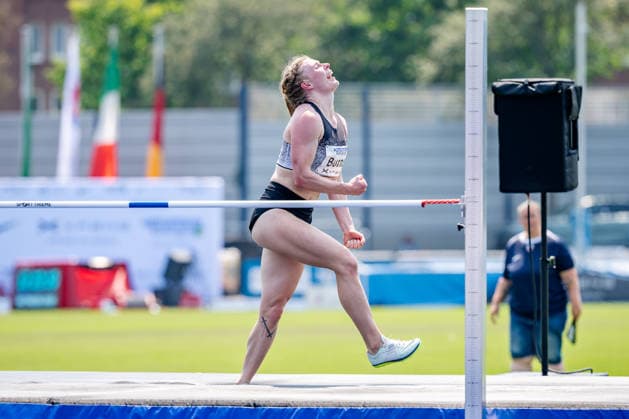 Ratingen, 27.06.2026, Leichathletik, Mehrkampf, Siebenkampf Shaina Burns (USA) jubelt über ihren erfolgreichen Versuch im Hochsprung *** Ratingen, June 27, 2026, Track and Field, Combined Events, Heptathlon: Shaina Burns of the U.S. celebrates her successful attempt in the high jump