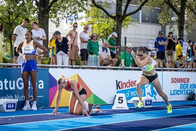 RATINGEN, GERMANY - JUNE 27, 2026 : Célia Perron (FRA France) over 200m competing during the Multisport Event at Stadion Ratingen on June 27, 2026 in Ratingen, Germany. Nordrhein-Westfalen Germany Copyright: xLeahxKohringx