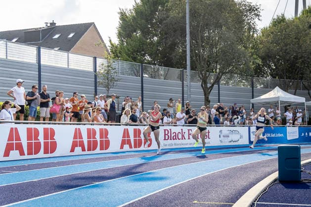 RATINGEN, GERMANY - JUNE 27, 2026 : Marie Dehning (GER Germany) and Célia Perron (FRA France) over 200m competing during the Multisport Event at Stadion Ratingen on June 27, 2026 in Ratingen, Germany. Nordrhein-Westfalen Germany Copyright: xLeahxKohringx