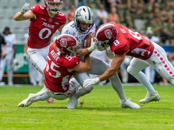 Toni Rabensteiner (Raiders Tirol, 11), Martin Masek (Prague Lions, 55), Honza Krs (Prague Lions, 08), Raiders Tirol vs. Prague Lions, American Football, EFA, European Football Alliance, Week 7, Saison 2026, 27.06.2026, Raiders Tirol vs. Prague Lions, American Football, EFA, European Football Alliance, Week 7, Saison 2026, 27.06.2026 Innsbruck *** Toni Rabensteiner, Raiders Tirol, 11; Martin Masek, Prague Lions, 55; Honza Krs, Prague Lions, 08; Raiders Tirol vs. Prague Lions, American Football, EFA, European Football Alliance, Week 7, 2026 Season, June 27, 2026, Raiders Tirol vs. Prague Lions, American Football, EFA, European Football Alliance, Week 7, 2026 Season, June 27, 2026, Innsbruck Copyright: xEibner-Pressefoto FlorianxSchustx EP_FSU