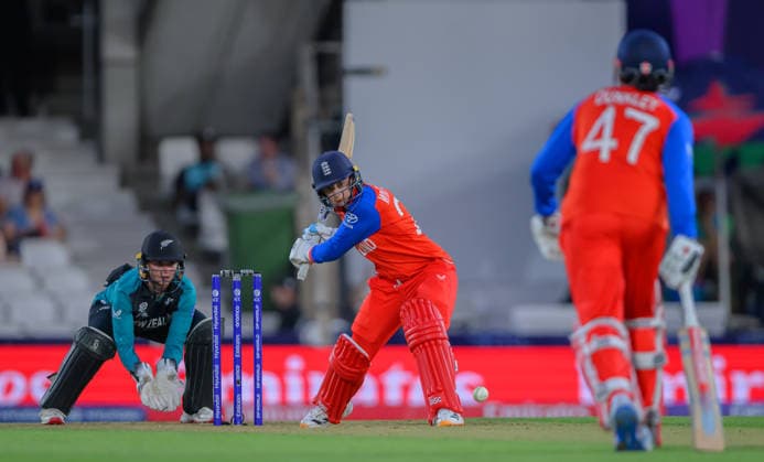 England Women v New Zealand Women ICC Women s T20 World Cup 2026 Danni Wyatt-Hodge of England Women bats during the ICC Women s T20 World Cup 2026 match at the Kia Oval, London 27 06 2026 UK Newspapers OUT Copyright: xGraemexWilcocksonx FIL-23579-0082