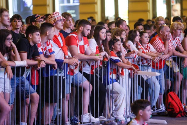 Croatia Fans Watch Ghana Match in Zagreb Croatia supporters gather in Zagreb, Croatia, on June 27, 2026, as they follow the FIFA World Cup, WM, Weltmeisterschaft, Fussball 2026 Group L match between Croatia and Ghana.  MarkoxSeper PIXSELL
