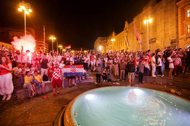 Fans Celebrate Croatia™s Victory at Ban JelaÄiÄ‡ Square Fans celebrate at Ban Jelacic Square in Zagreb, Croatia, on June 27, 2026, after Croatia™s victory in their FIFA World Cup, WM, Weltmeisterschaft, Fussball 2026 match against Ghana.  MarkoxSeper PIXSELL