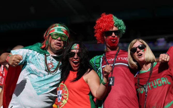 (260628) -- MIAMI, June 28, 2026 -- Fans of Portugal are seen before the group K match between Colombia and Portugal at the 2026 FIFA World Cup, WM, Weltmeisterschaft, Fussball at Miami Stadium, Miami, the United States, June 27, 2026. ) (SP)U.S.-MIAMI-FOOTBALL-FIFA WORLD CUP-GROUP K-COL VS POR ZhangxChen 