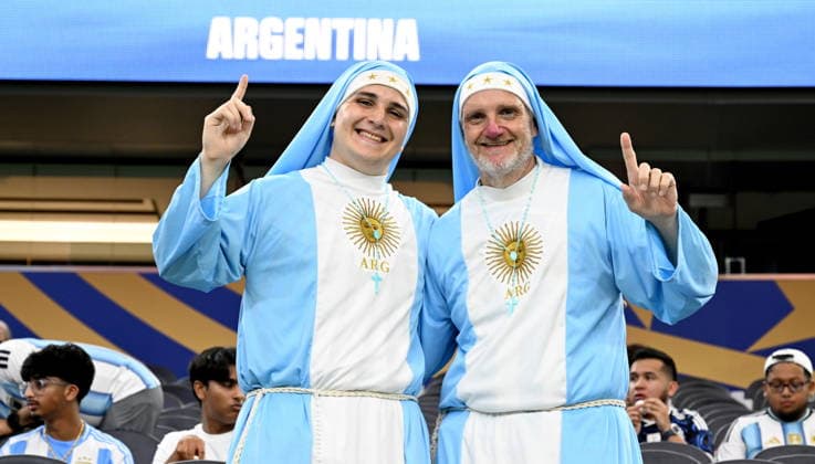 FIFA World Cup, WM, Weltmeisterschaft, Fussball 2026 - Group J - Jordan vs Argentina Fans of Argentina before the FIFA World Cup 2026 group stage match Jordan against Argentina, in Dallas, USA, 27 June 2026. DALLAS United States  Copyright: xALBERTxPENAx