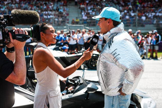 F1 - AUSTRIAN GRAND PRIX 2026 RUSSELL George (gbr), Mercedes AMG F1 Team W17, media interview, Ariana Bravo, Presenter for Formula 1 and Channel 4, portrait during the Formula 1 Austrian Grand Prix 2026, 8th round of the 2026 Formula One World Championship, WM, Weltmeisterschaft from June 26 to 28, 2026 on the Red Bull Ring, in Spielberg, Austria - SpielbergAustria  Copyright: xANTONINxVINCENTx