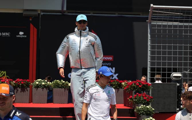 28.06.2026, Red Bull Ring, Spielberg, Formel 1 Großer Preis von Österreich 2026 , im Bild Andrea Kimi Antonelli (ITA), Mercedes-AMG Petronas Formula One Team, George Russell (GBR) (Photo by Alessandro Martellotta Hasan Bratic DeFodi Images) - *** June 28, 2026, Red Bull Ring, Spielberg, 2026 Formula 1 Austrian Grand Prix; pictured: Andrea Kimi Antonelli (ITA), Mercedes AMG Petronas Formula One Team, George Russell (GBR). Photo by Alessandro Martellotta, Hasan Bratic, DeFodi Images