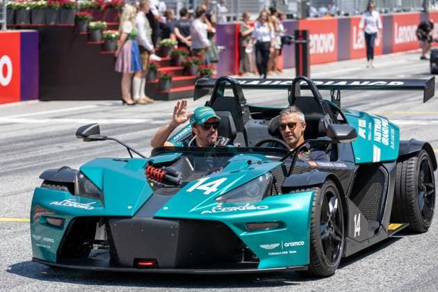Fernando Alonso 14, Aston Martin Aramco Formula One Team, Fahrerparade,Rennen, Grosser Preis von Oesterreich, Motorsport, Herren, Formel 1, 28.06.2026 Spielberg Steiermark Austria *** Fernando Alonso 14, Aston Martin Aramco Formula One Team, Drivers Parade, Race, Austrian Grand Prix, Motorsports, Men, Formula 1, June 28, 2026, Spielberg, Styria, Austria Copyright: xkolbert-press MartinxWdziecznyx