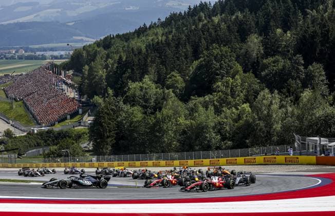 SPIELBERG - Max Verstappen (Red Bull Racing) goes through the corner in fifth place on the first lap of the Red Bull Ring race circuit during the Austrian Grand Prix. SEM VAN DER WAL ANP xVIxANPxSportx xxANPxIVx 562267757 originalFilename: 562267757.jpg