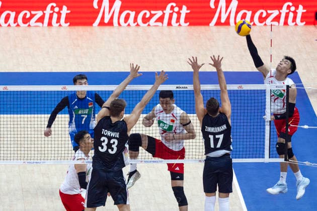 VNL China - Germany 28.06.2026 volleyball, Gliwice , Arena Pre Zero , Mens Volleyball Nations League 2026 FIVB VNL (siatkowka, Liga Narodow, Chiny - Niemcy ), game , match China - Germany image shows: Zhihong Xue (R) photo Katarzyna Plewczynska Fotostyk Copyright: xKatarzynaxPlewczynskax 20260628KAPL5591