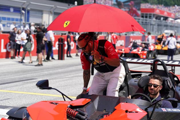 FORMULA ONE AUSTRIAN GRAND PRIX 2026 Lewis Hamilton 44 (GBR) Ferrari at the Driver s Parade during the Formula 1 Lenovo Austrian Grand Prix 2026, 8th round of the 2026 Formula 1 World Championship, WM, Weltmeisterschaft from 26th-28th June, 2026 at the Red Bull Ring, Spielberg, Austria. Credit: Robbie Hoad Every Second Media Editorial use only. All images are copyright Every Second Media Limited. No images may be reproduced without prior permission. Copyright: xIMAGO EveryxSecondxMediax ESM-2048-0421 RobbiexHoadx xEveryxSecondxMediax