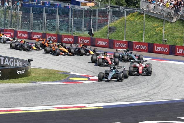 Start, George Russell (Mercedes-AMG Petronas 63), Charles Leclerc (Scuderia Ferrari HP 16), Lewis Hamilton (Scuderia Ferrari HP 44), Kimi Antonelli (Mercedes-AMG Petronas 12), Max Verstappen (Oracle Red Bull Racing 3), Lando Norris (McLaren Formula 1 Team 1), Oscar Piastri (McLaren Formula 1 Team 81), Rennen, Grosser Preis von Oesterreich, Motorsport, Herren, Formel 1, 28.06.2026 Spielberg Steiermark Oesterreich *** Start, George Russell, Mercedes AMG Petronas 63, Charles Leclerc, Scuderia Ferrari HP 16, Lewis Hamilton, Scuderia Ferrari HP 44, Kimi Antonelli, Mercedes AMG Petronas 12, Max Verstappen, Oracle Red Bull Racing 3, Lando Norris, McLaren Formula 1 Team 1, Oscar Piastri, McLaren Formula 1 Team 81, Race, Austrian Grand Prix, Motorsports, Men, Formula 1, June 28, 2026, Spielberg, Styria, Austria Copyright: xkolbert-press ChristianxKolbertx