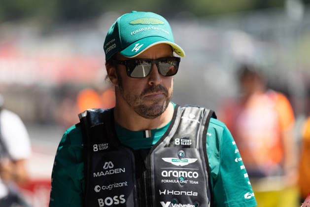 (14) Fernando Alonso (ESP) - Aston Martin Aramco F1 Team - Aston Martin AMR26 - Honda during the Pre-Race of Formula 1 Rolex Austrian Grand Prix 2026 at Red Bull Ring in Spielberg, Austria. Round 10 of the 2026 FIA Formula One World Championship, WM, Weltmeisterschaft held June 26-28, 2026. The Red Bull Ring in Spielberg, set amid the scenic hills of Styria, is one of the shorter circuits on the calendar yet delivers intense wheel-to-wheel racing. Formula 1 Rolex Austrian Grand Prix 2026 - Round 10 - Red Bull Ring F1-2026-R10-AUT