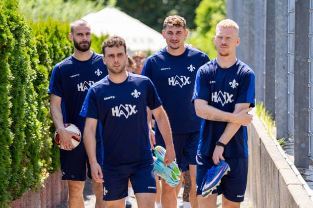 Mannschaft auf dem Weg zum Trainingsplatz, v.l. Aleksandar Vukotic (SV Darmstadt 98, 20), Sergio Lopez (SV Darmstadt 98, 02), Matej Maglica (SV Darmstadt 98, 05), Kai Klefisch (SV Darmstadt 98, 17), GER, Trainingsauftakt SV Darmstadt 98, Fussball, 2. Bundesliga, Saison 2026 2027, 28.06.2026, DFL REGULATIONS PROHIBIT ANY USE OF PHOTOGRAPHS AS IMAGE SEQUENCES AND OR QUASI-VIDEO, GER, Trainingsauftakt SV Darmstadt 98, Fussball, 2. Bundesliga, Saison 2026 2027, 28.06.2026 Lindenfels-Winterkasten *** Team on their way to the training field, from left: Aleksandar Vukotic (SV Darmstadt 98, 20), Sergio Lopez (SV Darmstadt 98, 02), Matej Maglica (SV Darmstadt 98, 05), Kai Klefisch (SV Darmstadt 98, 17), GER, SV Darmstadt 98 training kickoff, soccer, 2. Bundesliga, 2026–2027 season, June 28, 2026, DFL regulations prohibit any use of photographs as image sequences and or quasi-video, GER, SV Darmstadt 98 training kickoff, soccer, 2. Bundesliga, 2026–2027 season, June 28, 2026, Lindenfels Winterkasten Copyright: xEibner-Pressefoto Jan-NiclasxGrox EP_JGG