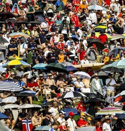 SPIELBERG - Fans in the stands at the Red Bull Ring race circuit during the Austrian Grand Prix. SEM VAN DER WAL ANP xVIxANPxSportx xxANPxIVx 562271276 originalFilename: 562271276.jpg