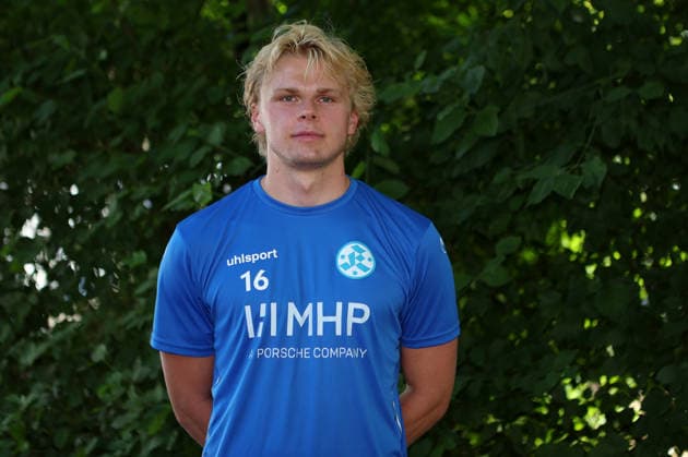 Stuttgart -Degerloch, Fußball SV Stuttgarter Kickers Trainingsauftakt, Neuzugang Laurin Völlmerk *** Stuttgart Degerloch, Soccer: SV Stuttgarter Kickers Kick Off Training, New Signing Laurin Völlmerk
