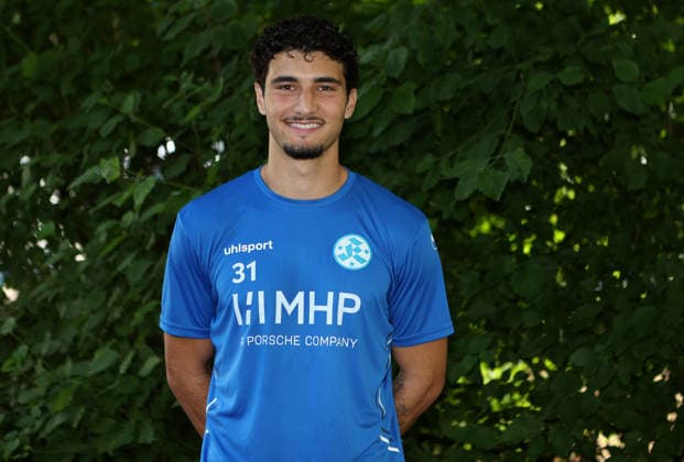 Stuttgart -Degerloch, Fußball SV Stuttgarter Kickers Trainingsauftakt, Neuzugang Ardi Mulaj *** Stuttgart Degerloch, Soccer: SV Stuttgarter Kickers Kick Off Training, New Signing Ardi Mulaj