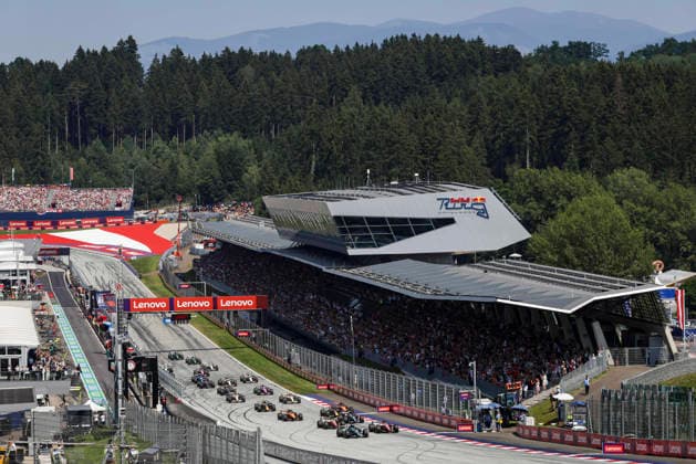 F1 - AUSTRIAN GRAND PRIX 2026 start of the race, depart, 63 RUSSELL George (gbr), Mercedes AMG F1 Team W17, action 44 HAMILTON Lewis (gbr), Scuderia Ferrari SF-26, action 16 LECLERC Charles (mco), Scuderia Ferrari SF-26, action 12 KIMI ANTONELLI Andrea (ita), Mercedes AMG F1 Team W17, action 03 VERSTAPPEN Max (nld), Red Bull Racing Ford RB22, action 81 PIASTRI Oscar (aus), McLaren F1 Team MCL40, action 01 NORRIS Lando (gbr), McLaren F1 Team MCL40, action during the Formula 1 Austrian Grand Prix 2026, 8th round of the 2026 Formula One World Championship, WM, Weltmeisterschaft from June 26 to 28, 2026 on the Red Bull Ring, in Spielberg, Austria - SpielbergAustria  Copyright: xANTONINxVINCENTx