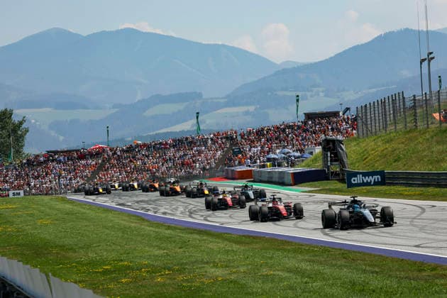 F1 - AUSTRIAN GRAND PRIX 2026 start of the race, depart, 63 RUSSELL George (gbr), Mercedes AMG F1 Team W17, action 16 LECLERC Charles (mco), Scuderia Ferrari SF-26, action 44 HAMILTON Lewis (gbr), Scuderia Ferrari SF-26, action 12 KIMI ANTONELLI Andrea (ita), Mercedes AMG F1 Team W17, action 03 VERSTAPPEN Max (nld), Red Bull Racing Ford RB22, action 01 NORRIS Lando (gbr), McLaren F1 Team MCL40, action 81 PIASTRI Oscar (aus), McLaren F1 Team MCL40, action during the Formula 1 Austrian Grand Prix 2026, 8th round of the 2026 Formula One World Championship, WM, Weltmeisterschaft from June 26 to 28, 2026 on the Red Bull Ring, in Spielberg, Austria - SpielbergAustria  Copyright: xEricxAlonsox