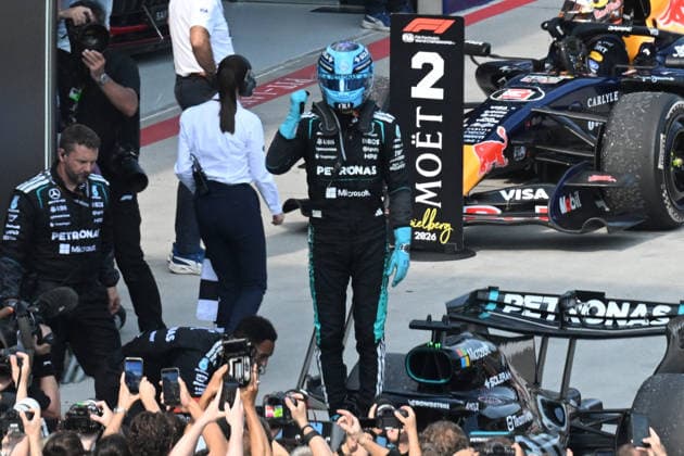 28.06.2026, xsvx, Motorsport FIA Formel 1, Grand Prix von Österreich v.l. George Russell (Mercedes AMG Petronas) Startnummer 63 jubelt ueber den Sieg (FIA REGULATIONS PROHIBIT ANY USE OF PHOTOGRAPHS as IMAGE SEQUENCES and or QUASI-VIDEO) Zeltweg-Spielberg *** June 28, 2026, xsvx, Motorsport FIA Formula 1, Austrian Grand Prix: George Russell of Mercedes AMG Petronas, car No. 63, celebrates his victory. FIA REGULATIONS PROHIBIT ANY USE OF PHOTOGRAPHS AS IMAGE SEQUENCES AND OR QUASI-VIDEO. Zeltweg, Spielberg